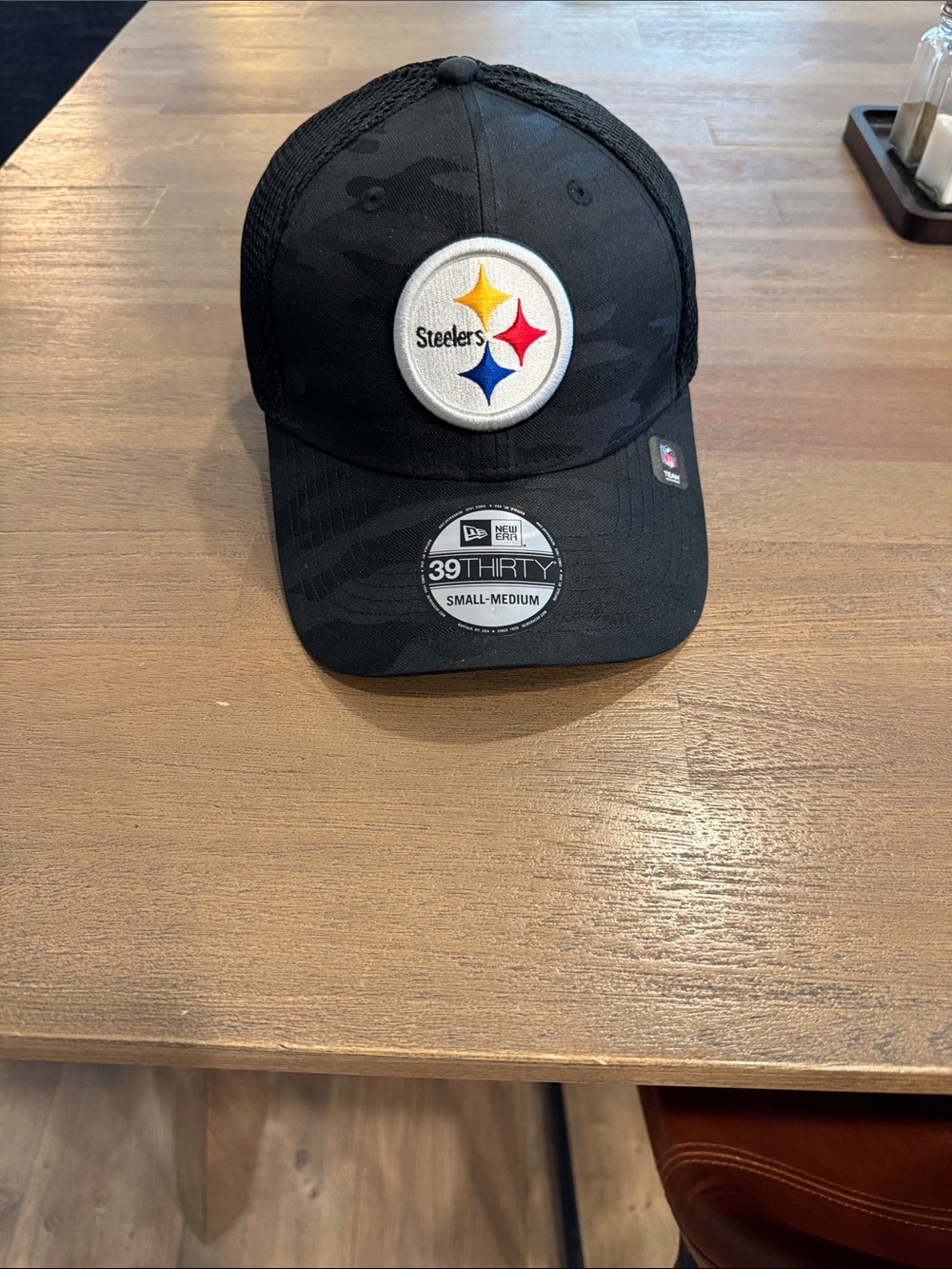 New Era Pittsburgh Steelers Black Hat with Yellow Red Blue Logo- SM/MED